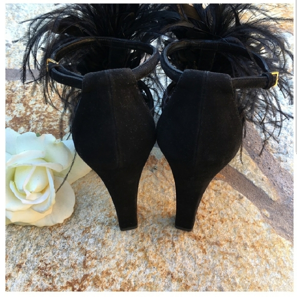 🎉🎉HP🎉🎉 RARE Gucci Feathers Heels🎉🎉 - Picture 3 of 6
